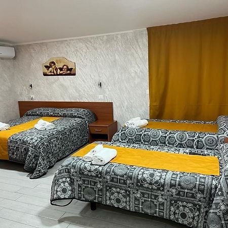La Casa Di Chiaretta Bed & Breakfast Falerna Exterior photo